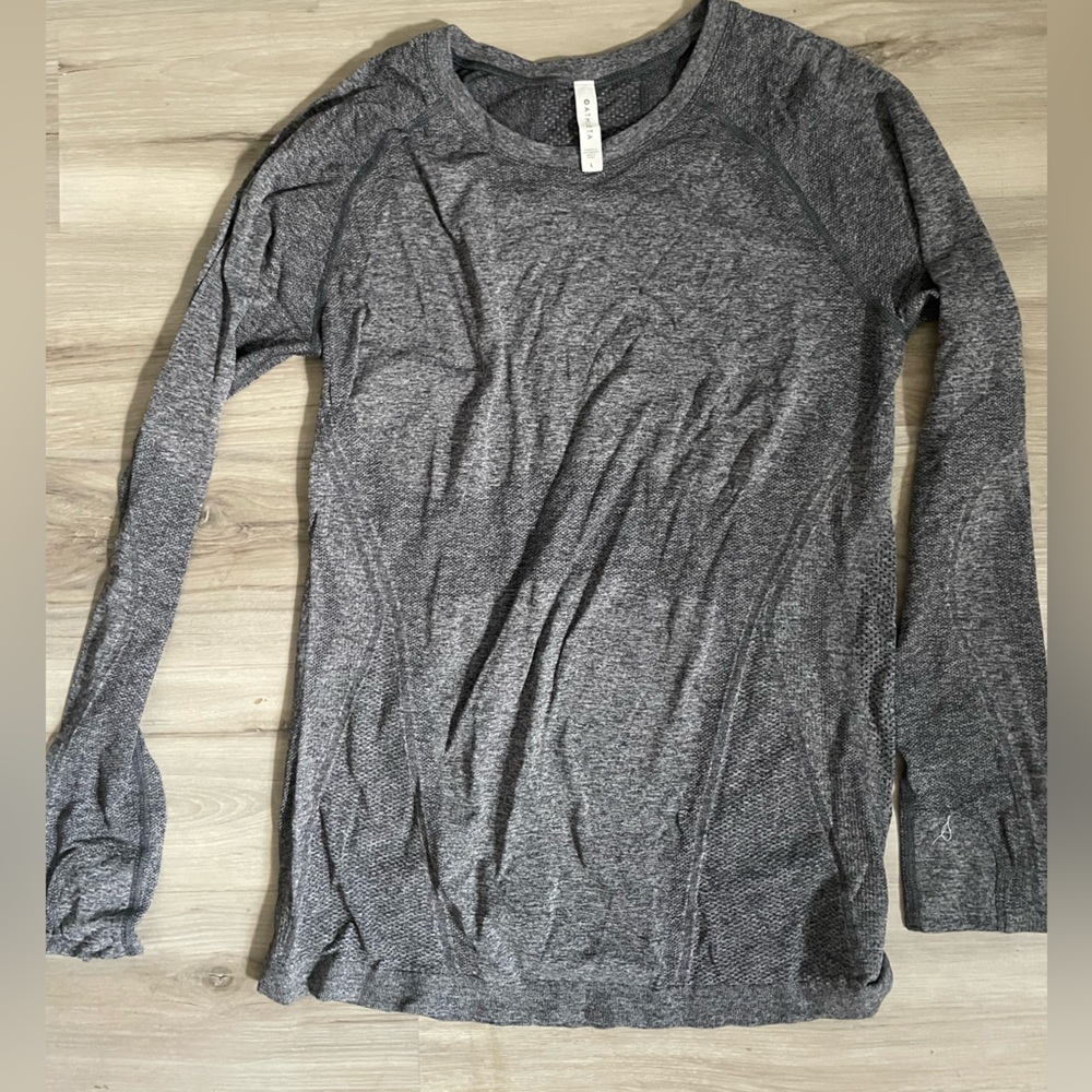 Athleta Heathered Gray Knit Top